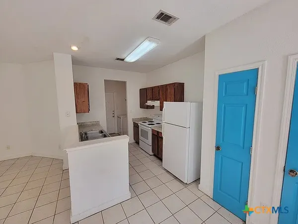 $1,800 | 814 Sagewood Trail, San Marcos, TX 78666