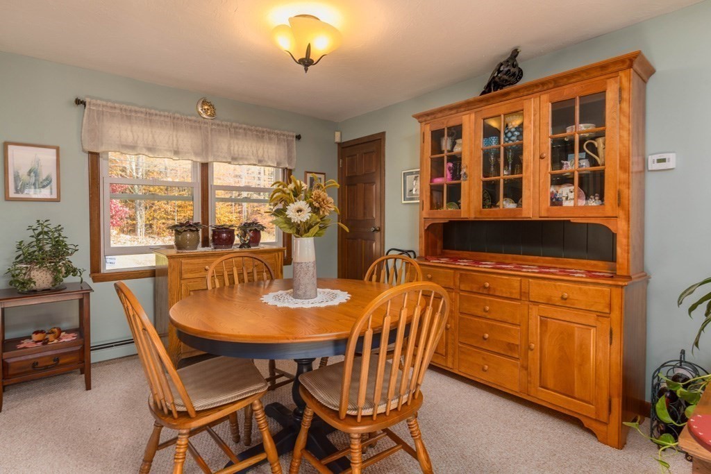 280 Stone Street Gardner, MA 01440 - Photo 4 of 28