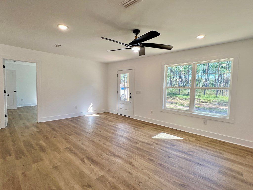 766 South Watford Road Slocomb, AL 36375 - Photo 4 of 37