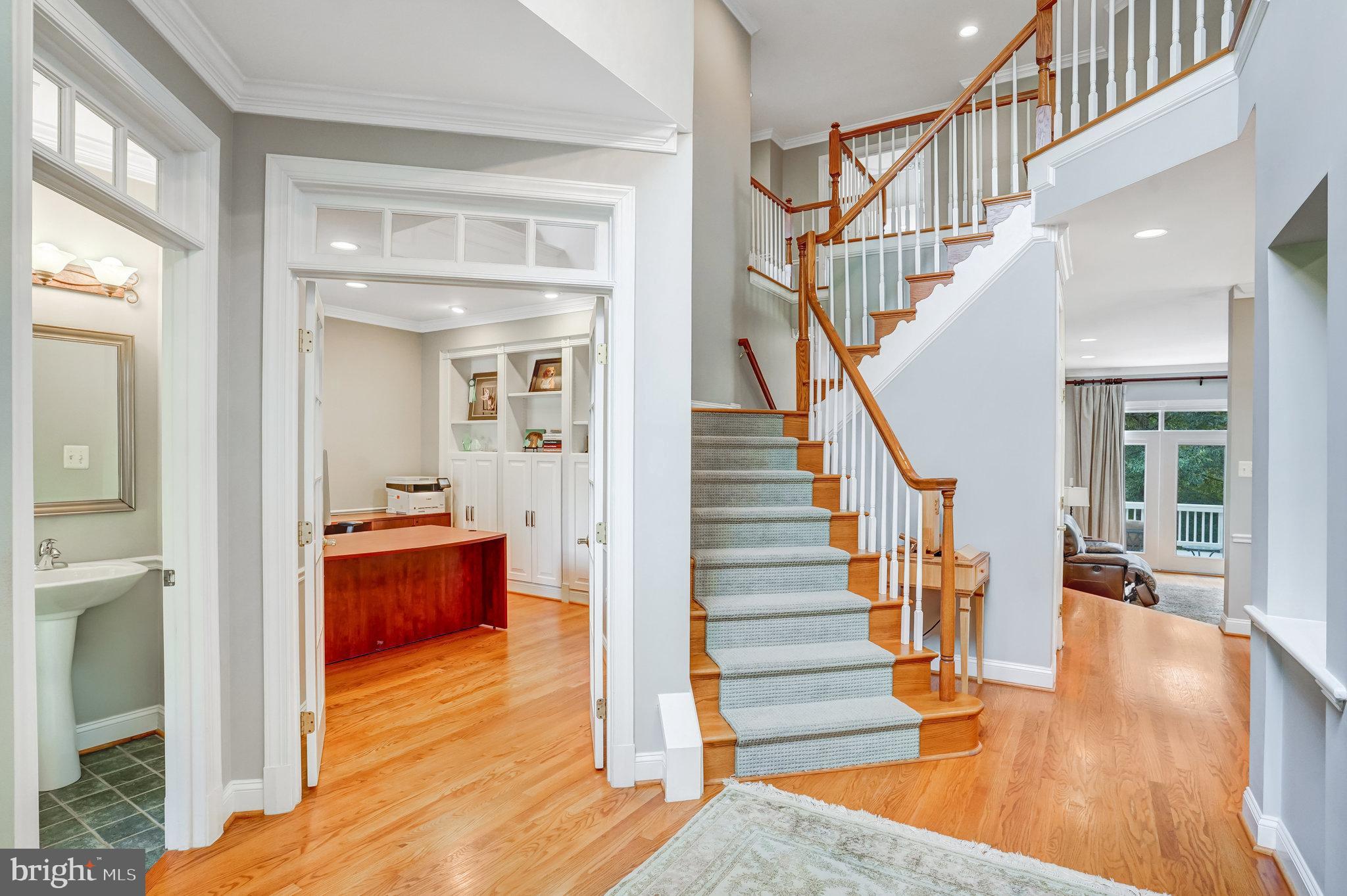 4826 Piney Branch Road Fairfax, VA 22030 - Photo 5 of 69 Gallery Image 5