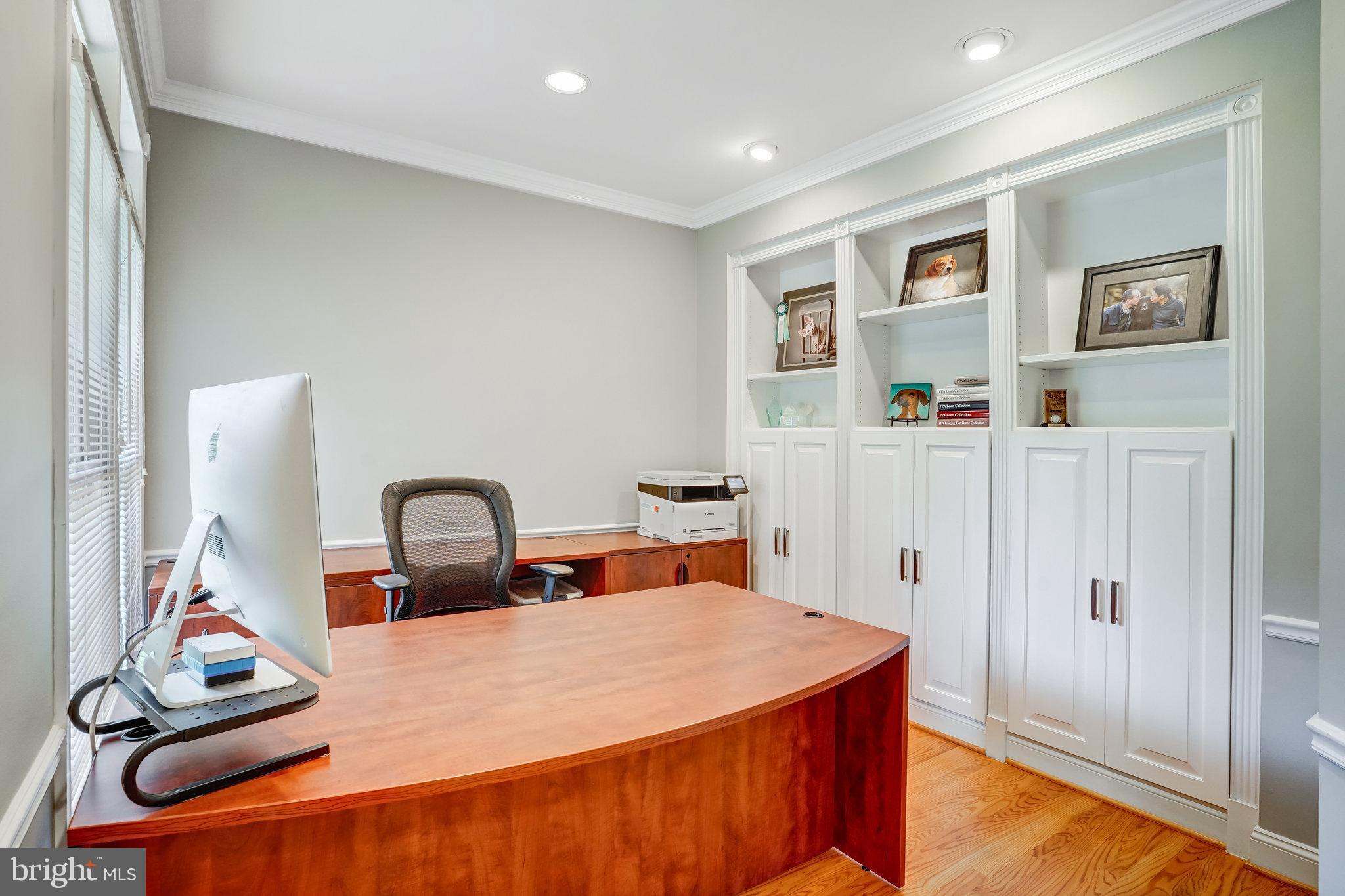 4826 Piney Branch Road Fairfax, VA 22030 - Photo 6 of 69 Gallery Image 6