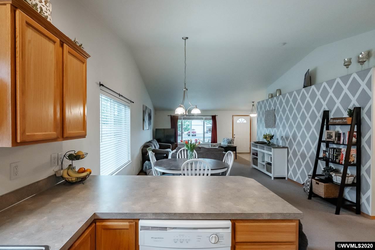 2160 Del Rio Avenue Southeast Albany, OR 97322 - Photo 20 of 42 Gallery Image 20