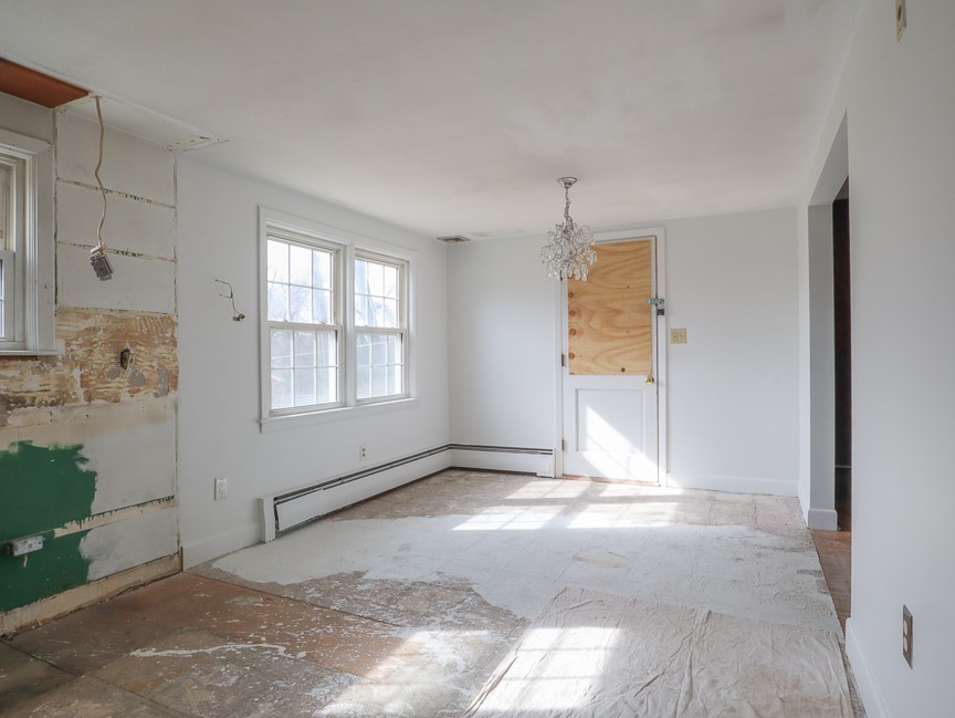 70 Duchess Road Cumberland, RI 02864 - Photo 6 of 22 Dining room