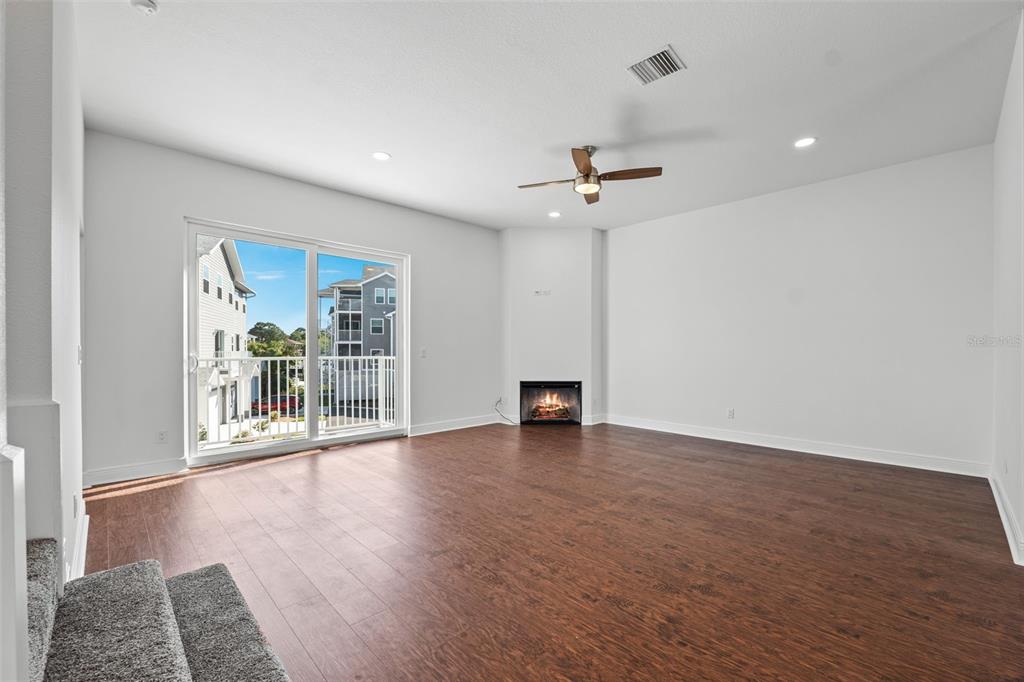 5728 Biscayne Court New Port Richey, FL 34652 - Photo 6 of 53