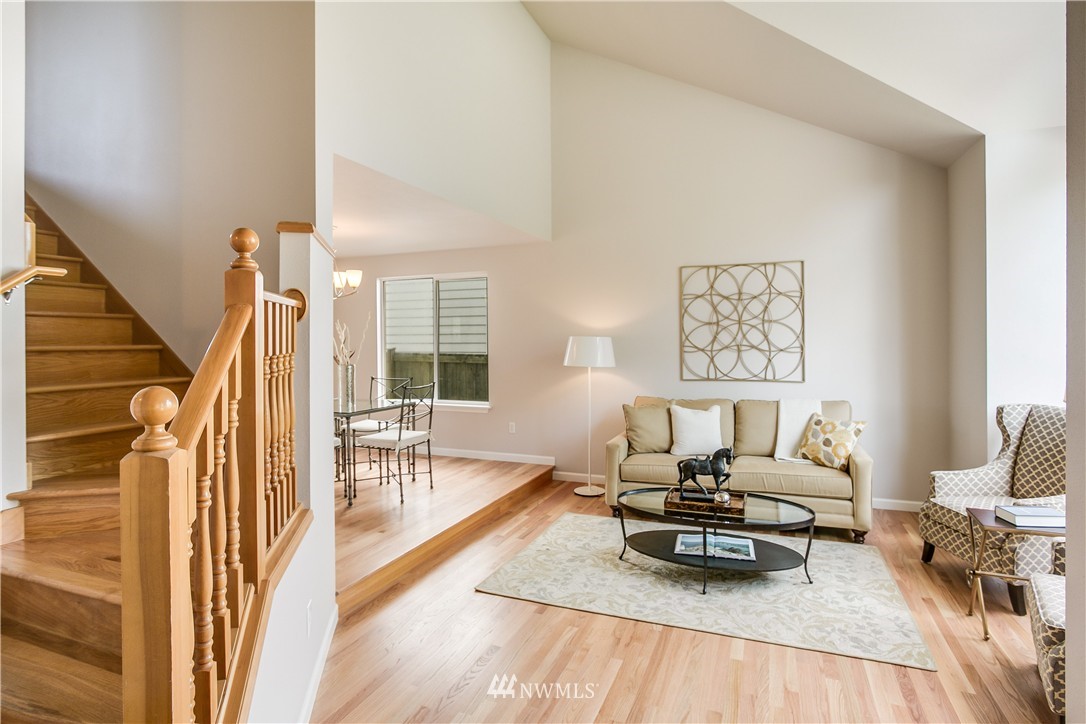 5514 Northeast 3rd Lane Renton, WA 98059 - Photo 7 of 25