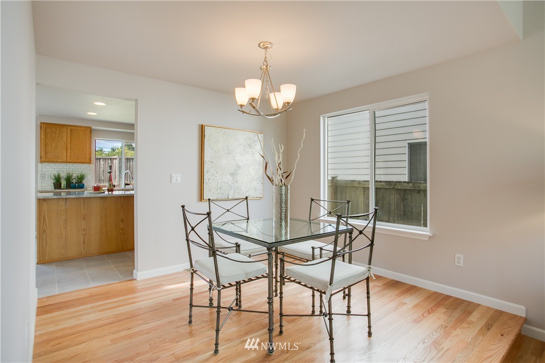 5514 Northeast 3rd Lane Renton, WA 98059 - Photo 10 of 25