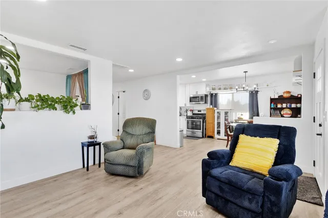 $370,000 | 15109 Anacapa Road, Victorville, CA 92392