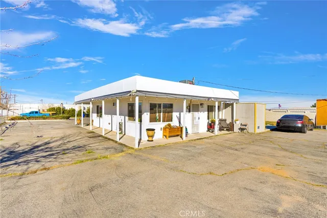 $370,000 | 15109 Anacapa Road, Victorville, CA 92392