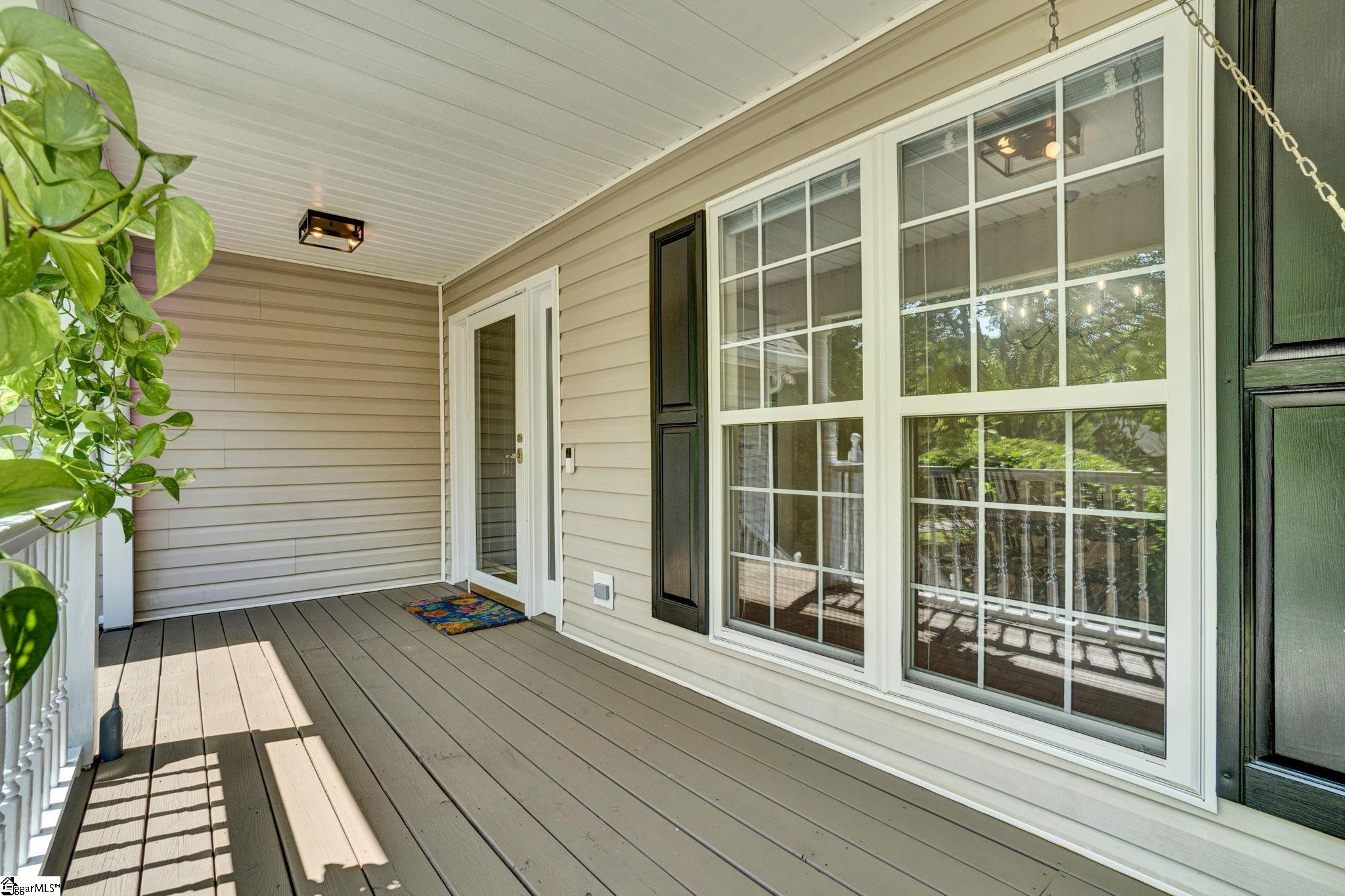 111 Weatherstone Drive Central, SC 29630 - Photo 2 of 46
