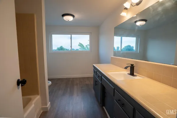 $389,999 | Undisclosed Address, Bakersfield, CA 93309