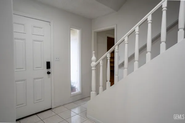 $389,999 | Undisclosed Address, Bakersfield, CA 93309