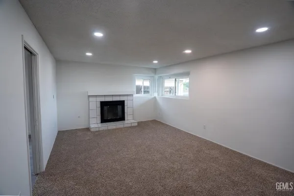 $389,999 | Undisclosed Address, Bakersfield, CA 93309