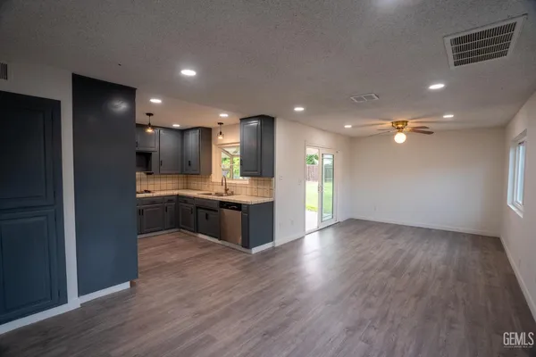 $389,999 | Undisclosed Address, Bakersfield, CA 93309