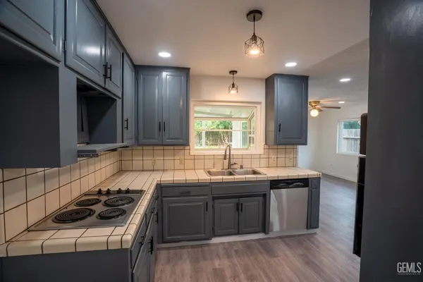 $389,999 | Undisclosed Address, Bakersfield, CA 93309