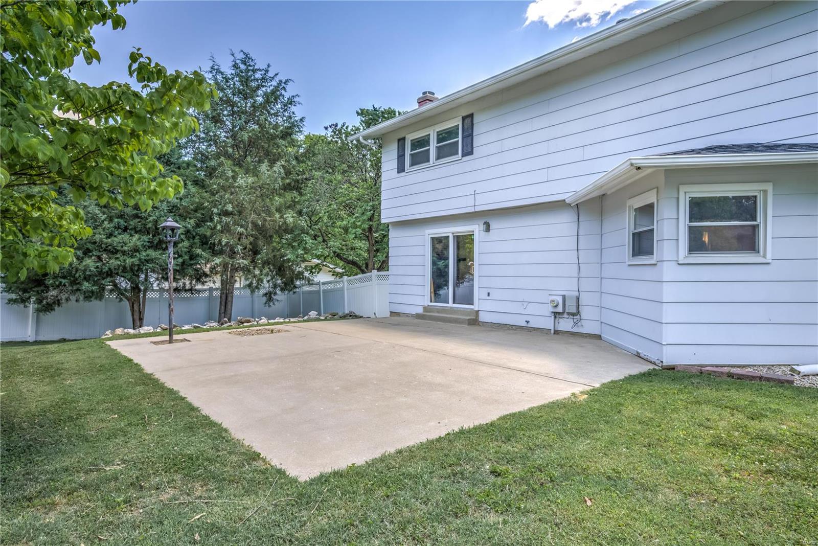 913 Ruth Drive St. Charles, MO 63301 - Photo 13 of 33 Gallery Image 13
