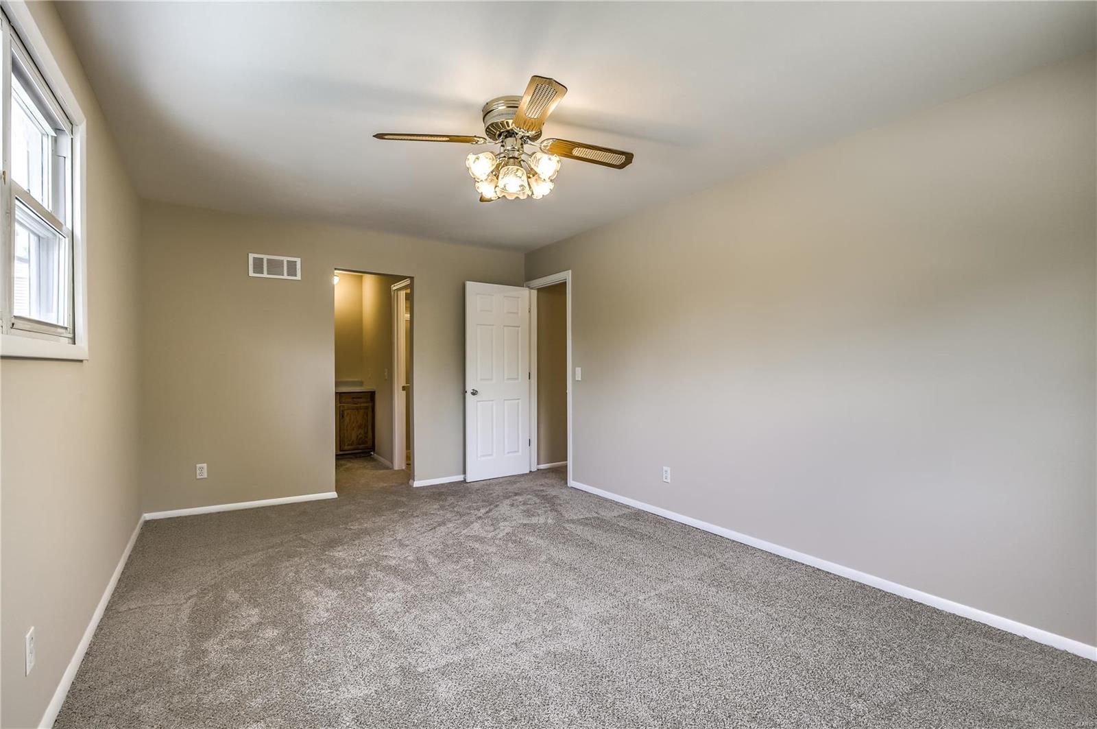 913 Ruth Drive St. Charles, MO 63301 - Photo 17 of 33 Gallery Image 17