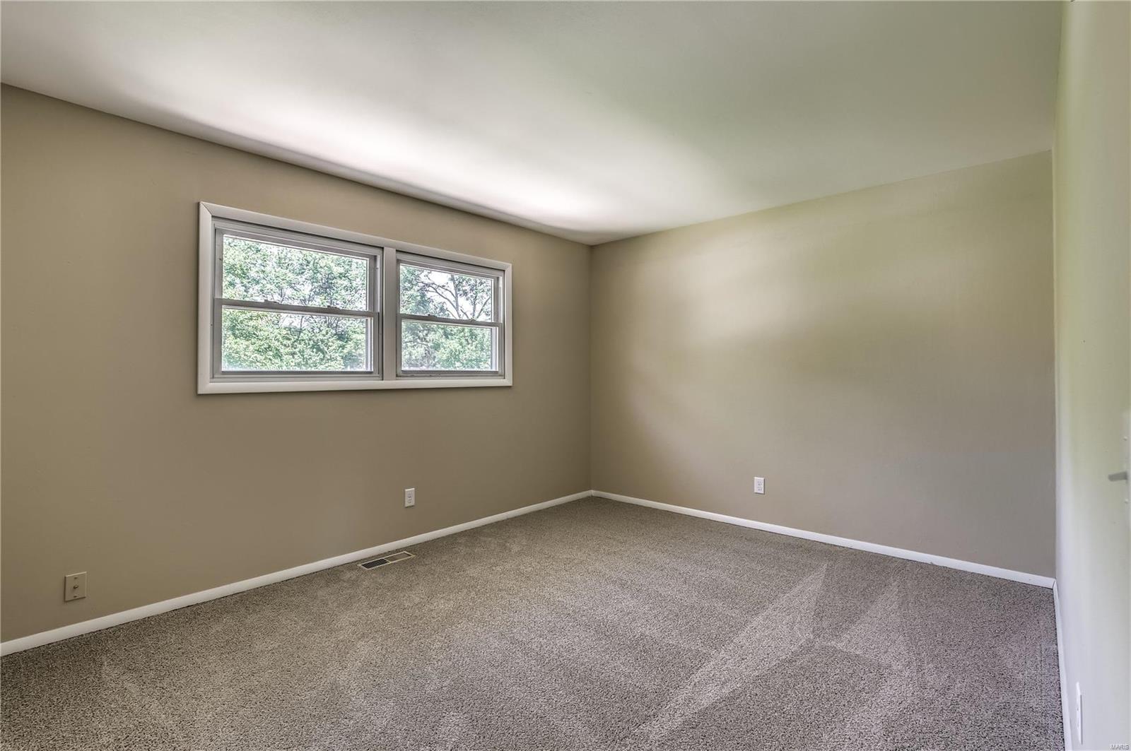 913 Ruth Drive St. Charles, MO 63301 - Photo 21 of 33 Gallery Image 21