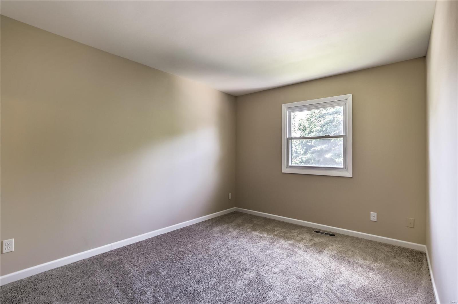 913 Ruth Drive St. Charles, MO 63301 - Photo 22 of 33 Gallery Image 22