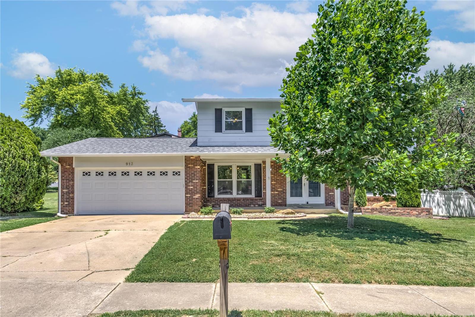 913 Ruth Drive St. Charles, MO 63301 - Photo 5 of 33 Gallery Image 5