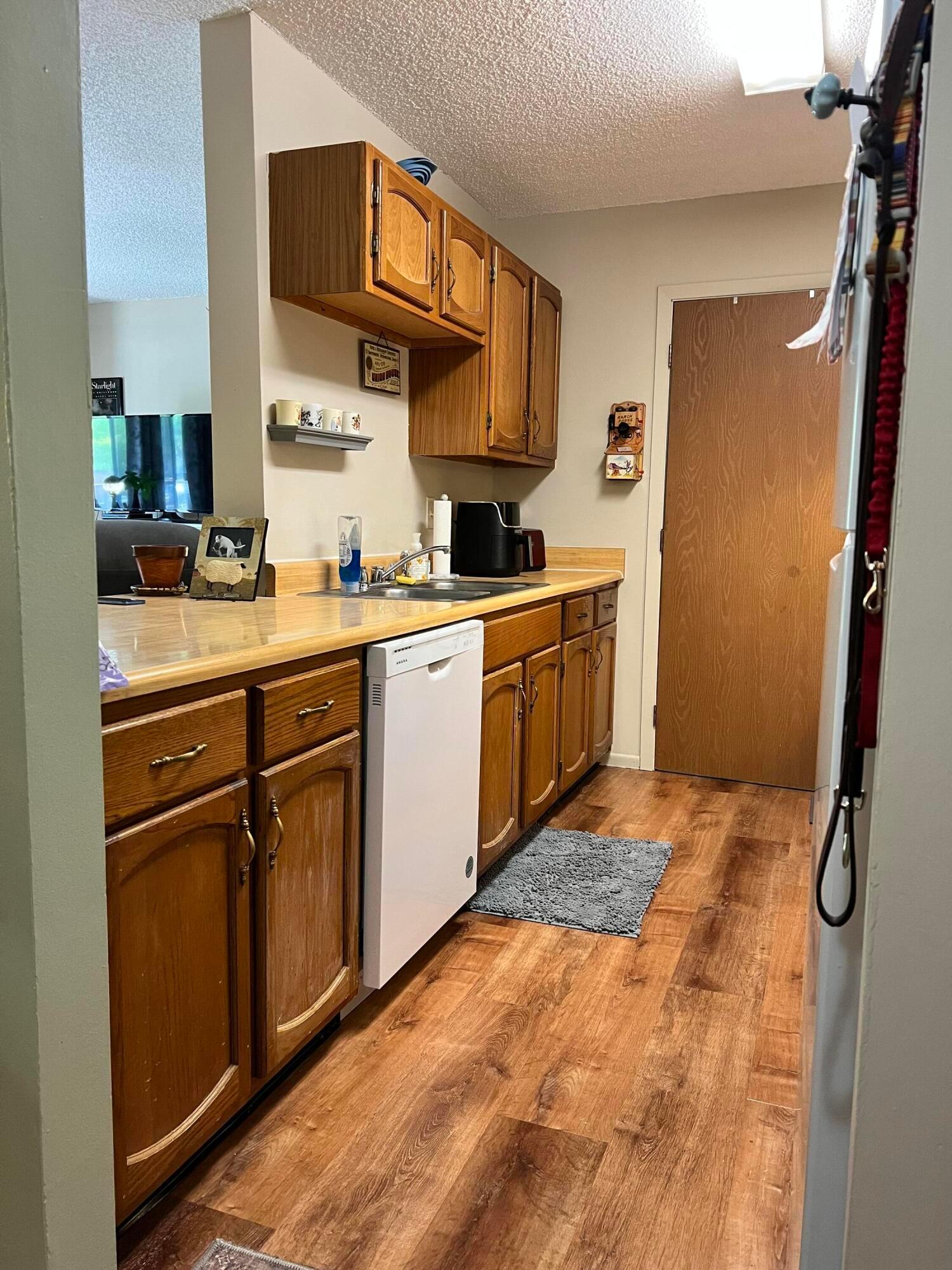 4141 Karl Road, Unit 309 Columbus, OH 43224 - Photo 5 of 27 Kitchen