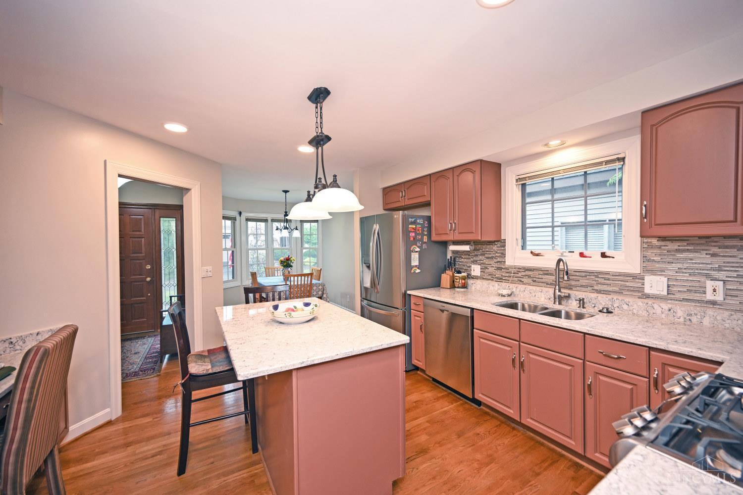 8847 Montgomery Road Cincinnati, OH 45236 - Photo 9 of 61 Gallery Image 9