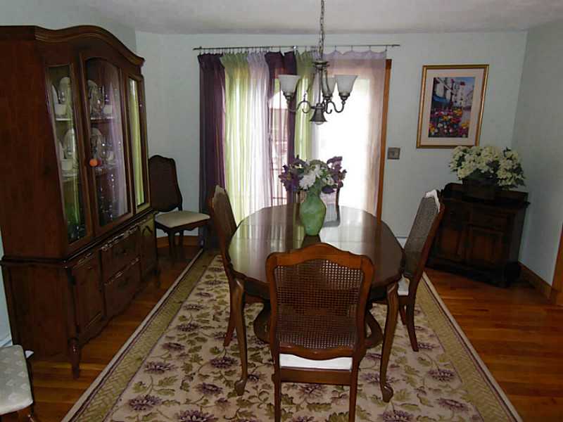 625 Weaver Hill Road Coventry, RI 02816 - Photo 5 of 17 Dining Room.