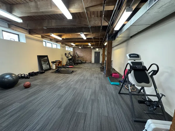 $550,000 | 1050 West Hubbard Street, Unit 2F, Chicago, IL 60642