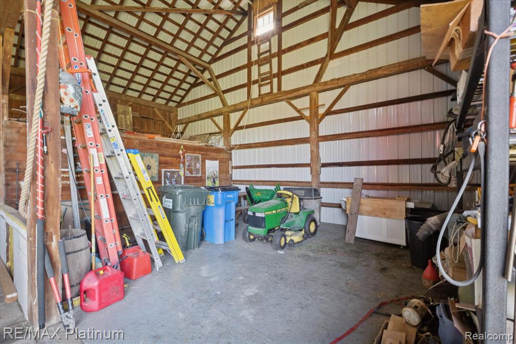 13985 Lone Tree Road Milford, MI 48380 - Photo 60 of 81