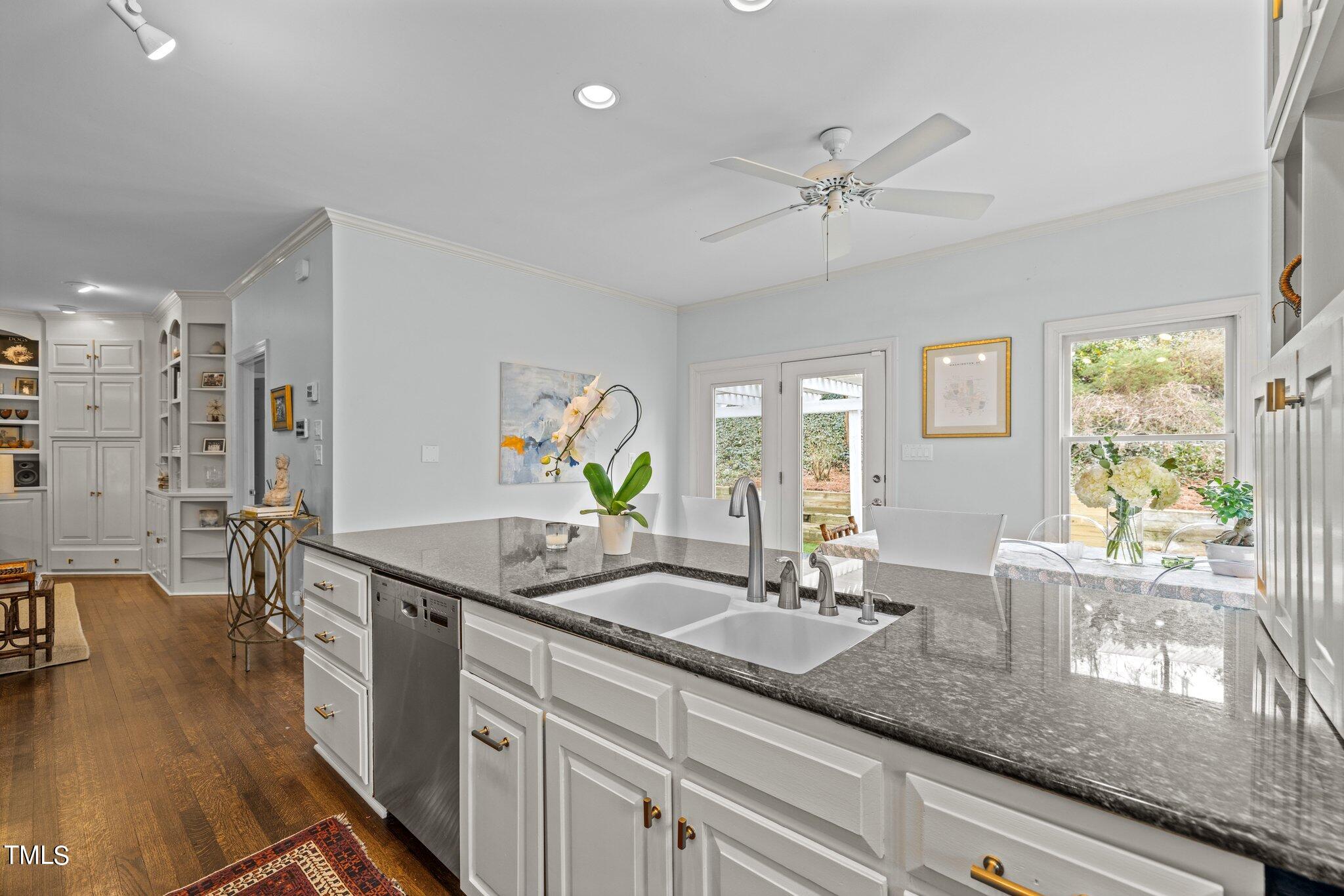 2216 Oxford Road Raleigh, NC 27608 - Photo 17 of 48 16-web-or-mls-5Z8A6472