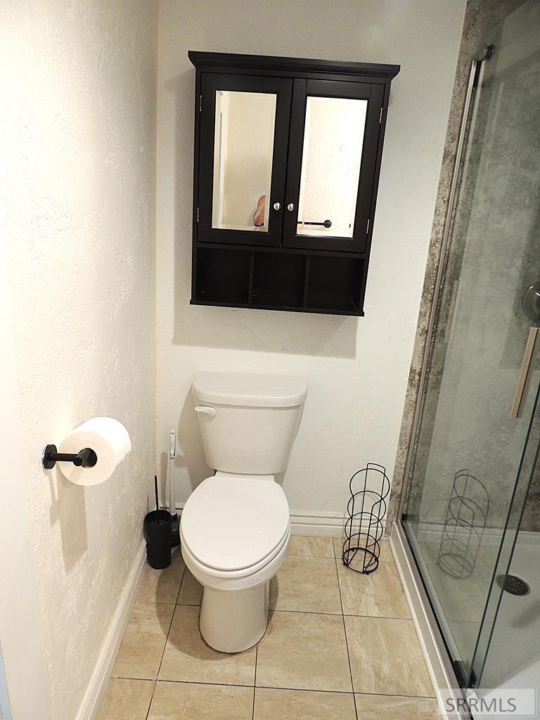 329 North Bridge Street St. Anthony, ID 83445 - Photo 8 of 16 Stool