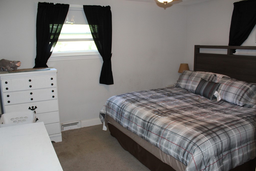 151 Newhouse Street Springfield, MA 01118 - Photo 8 of 14 Gallery Image 8