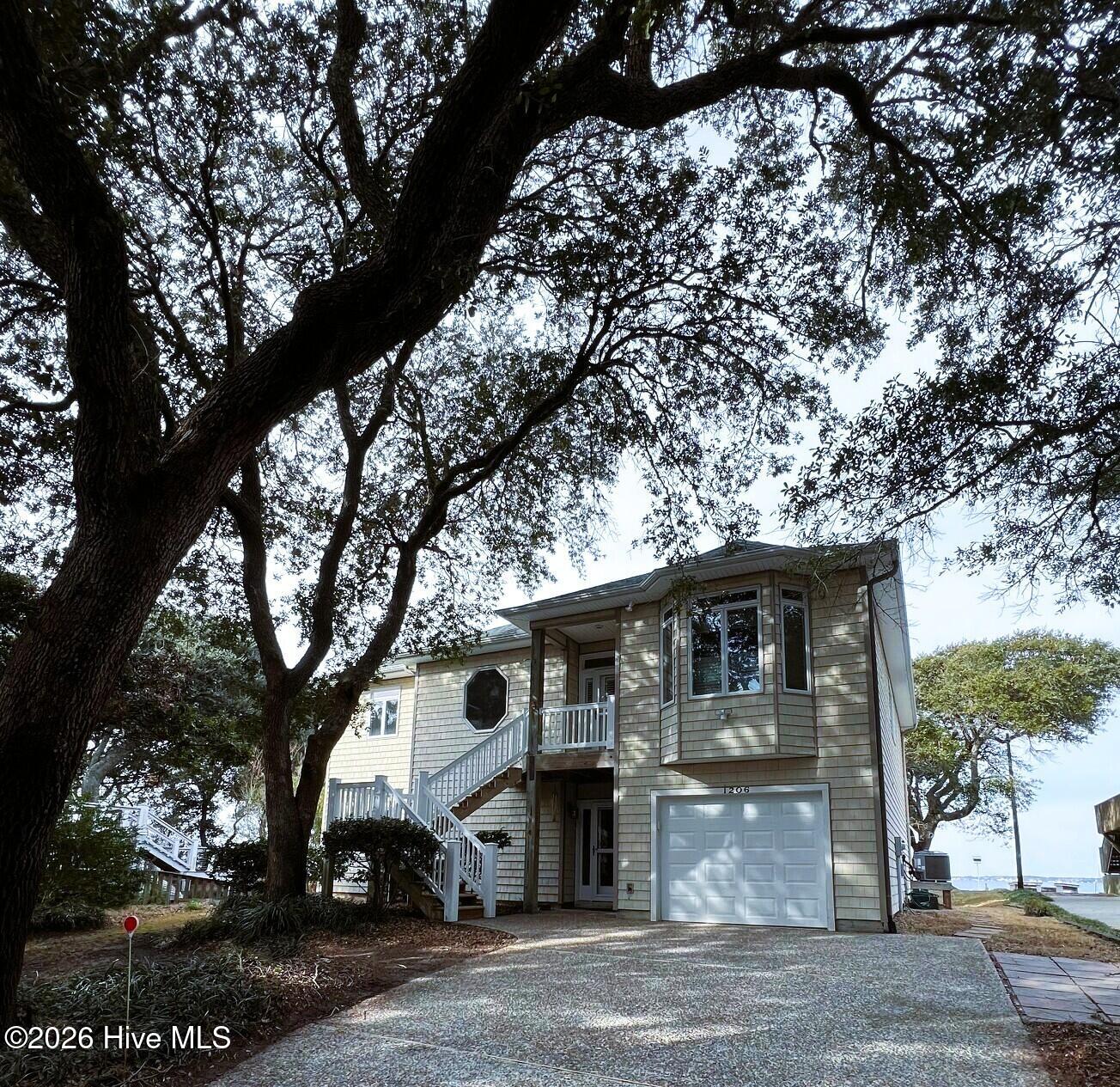 Sound front home at 1206 Timber Trail