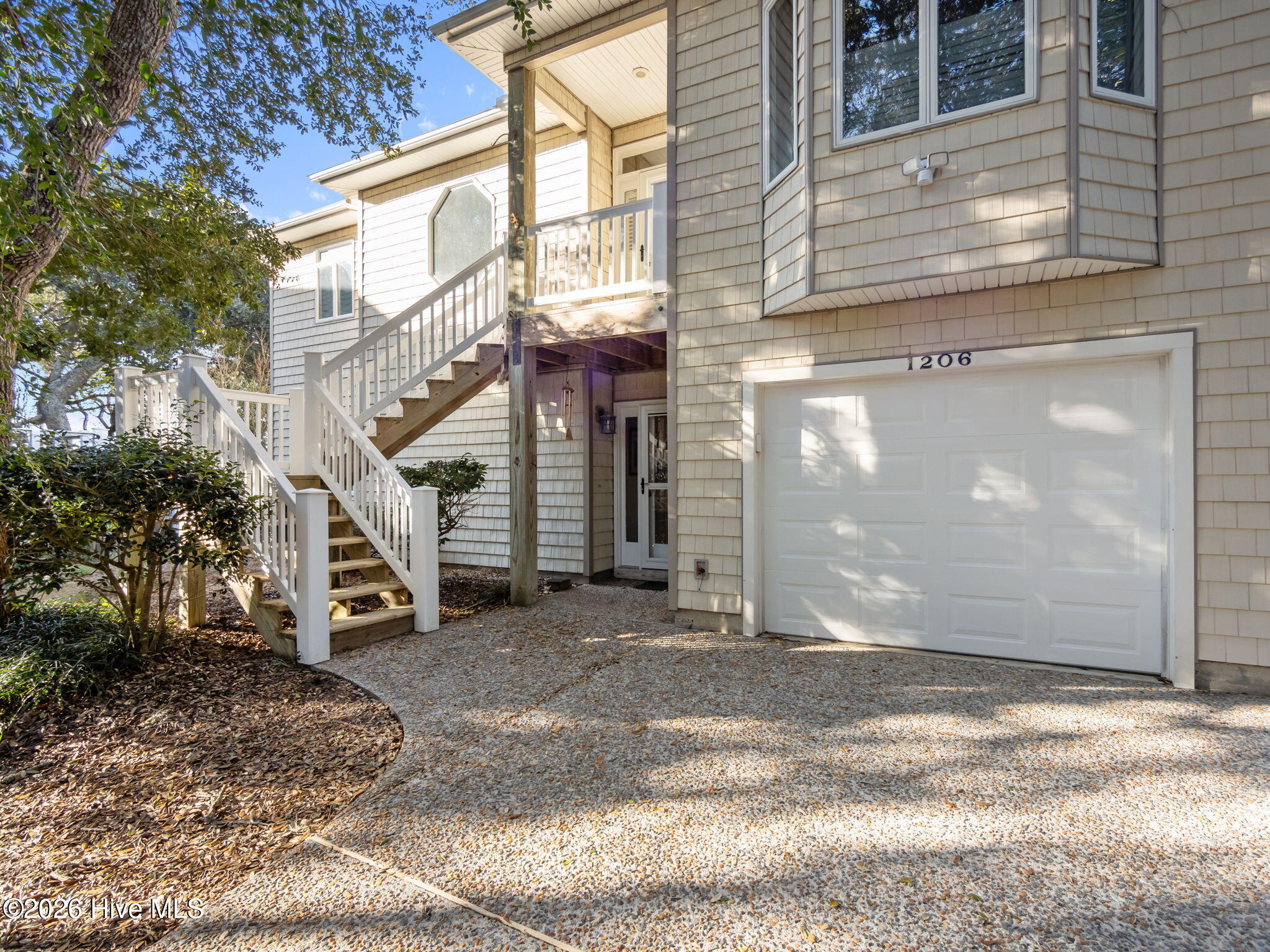 1206 Timber Trail Emerald Isle, NC 28594 - Photo 3 of 48 Nice entrance on 1st & 2nd floor