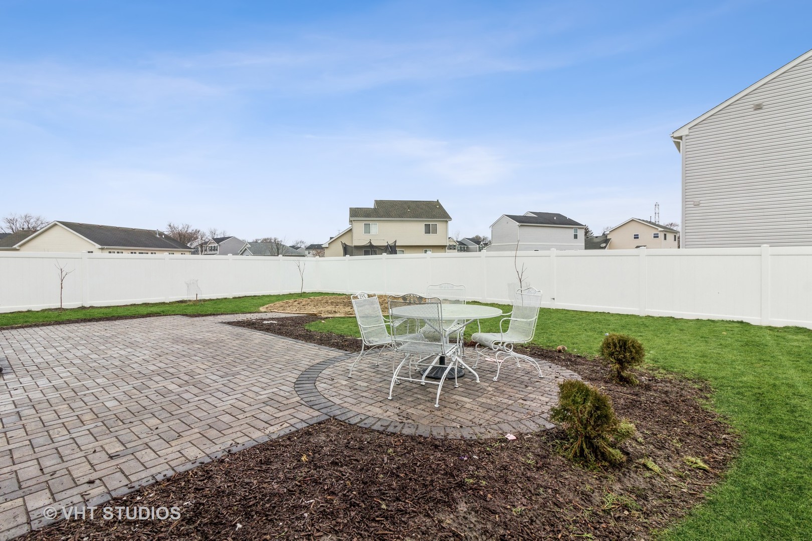 313 Pheasant Run Road Joliet, IL 60433 - Photo 19 of 24 a view of a lake with beach and city view