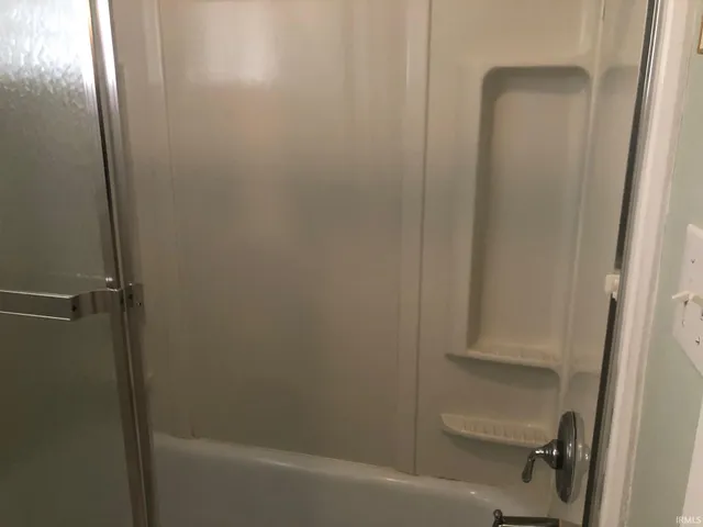 $179,000 | 4210 North Oakwood Avenue, Muncie, IN 47304