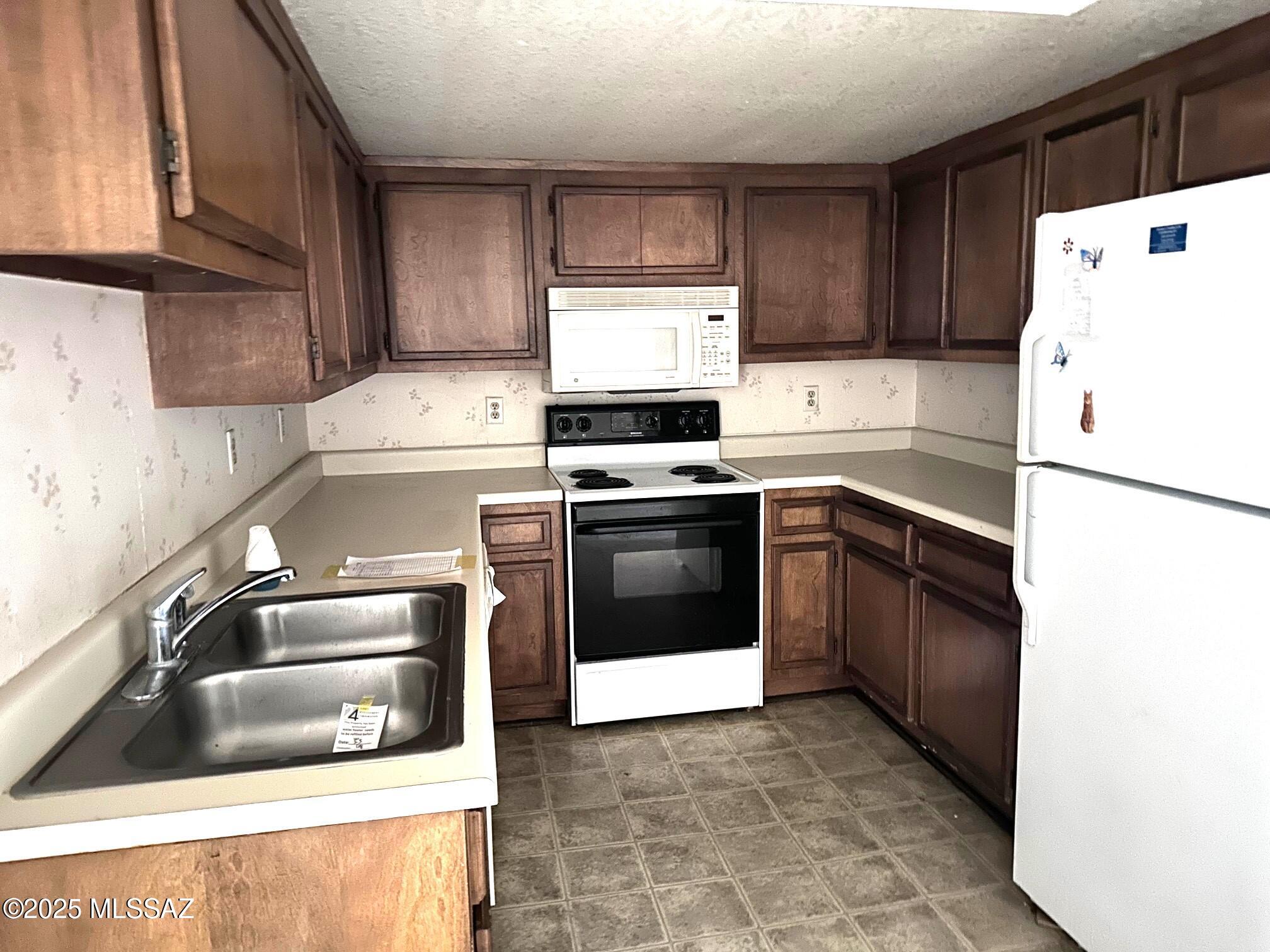8263 North Oracle Road, Unit 35 Tucson, AZ 85704 - Photo 7 of 15