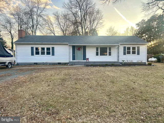 $360,000 | 208 Elm Street, Centreville, MD 21617