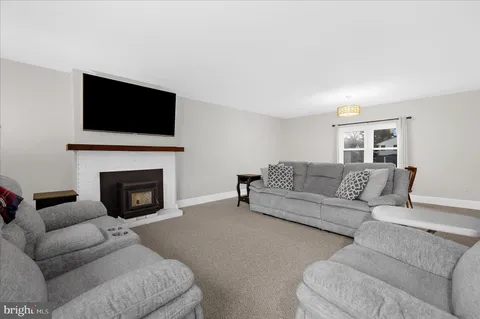 $360,000 | 208 Elm Street, Centreville, MD 21617