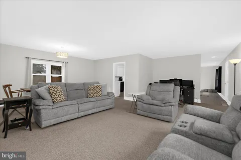 $360,000 | 208 Elm Street, Centreville, MD 21617