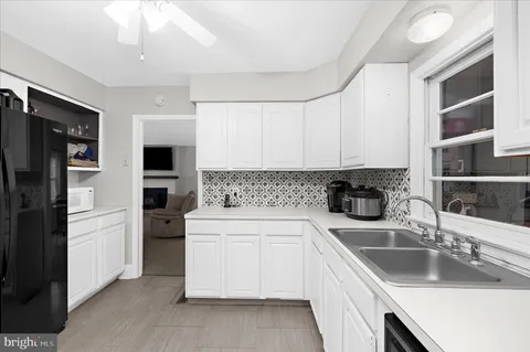 $360,000 | 208 Elm Street, Centreville, MD 21617