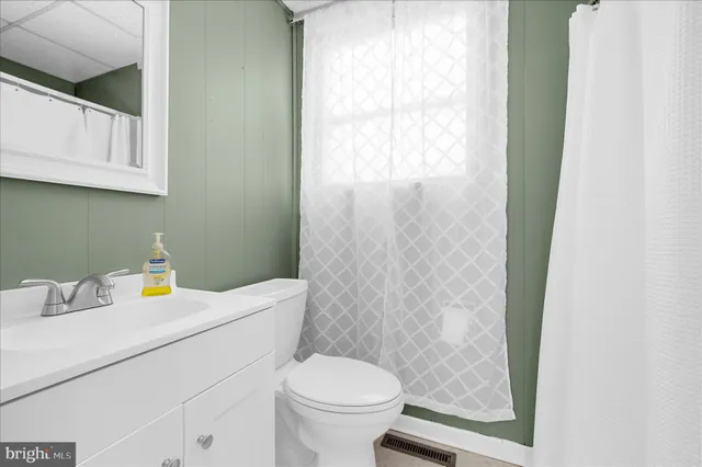 $360,000 | 208 Elm Street, Centreville, MD 21617