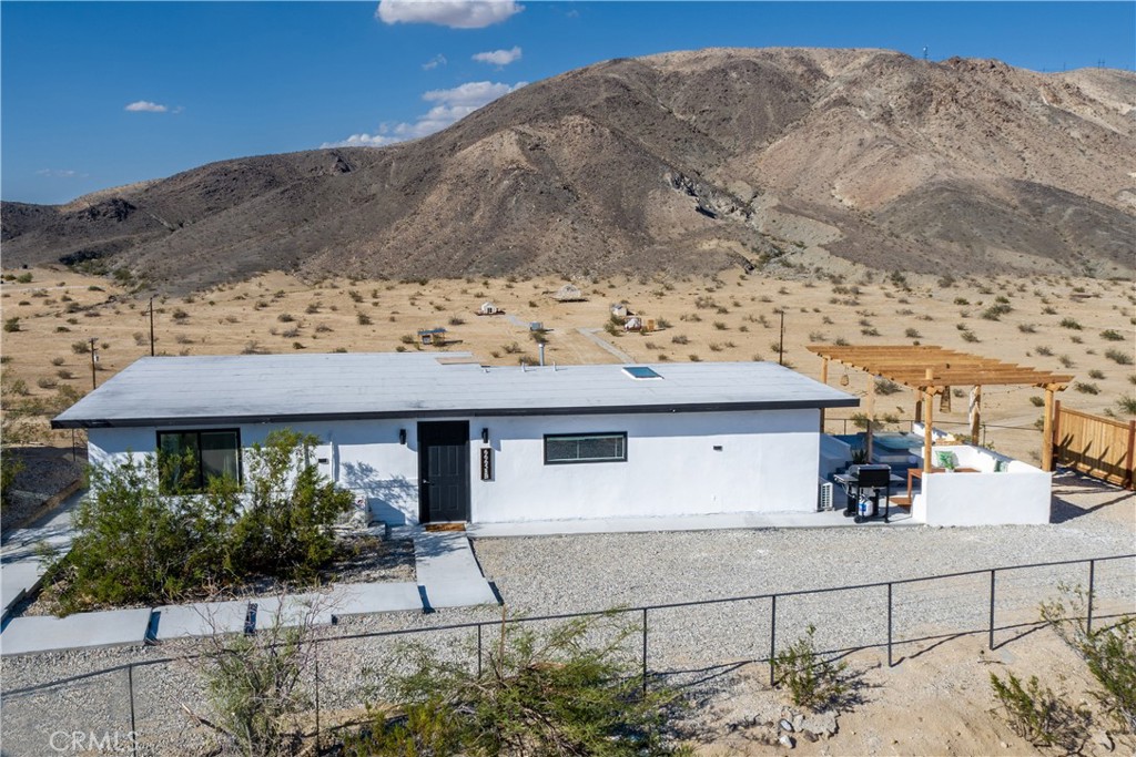 66658 Appian Way Joshua Tree, CA 92252 - Photo 37 of 64 Guest House