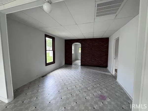 $775 | 625 East Beech Street, Winchester, IN 47394