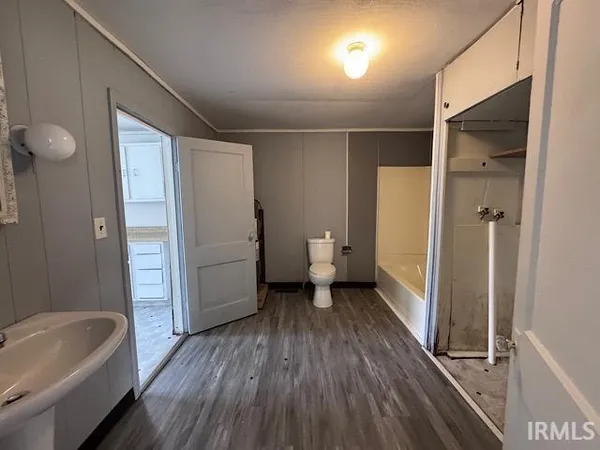 $775 | 625 East Beech Street, Winchester, IN 47394