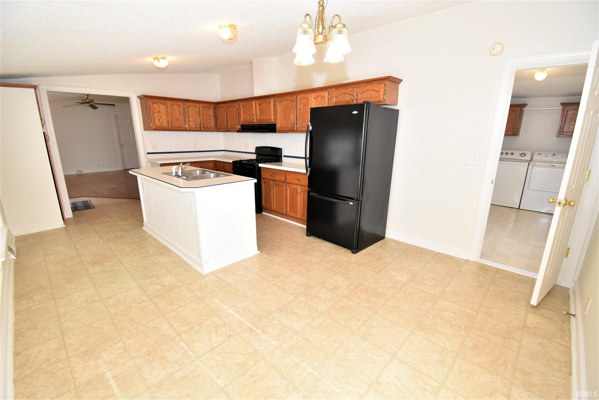 909 East 8th Street Fowler, IN 47944 - Photo 12 of 36