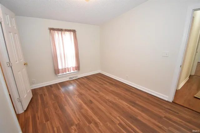 $164,900 | 909 East 8th Street, Fowler, IN 47944