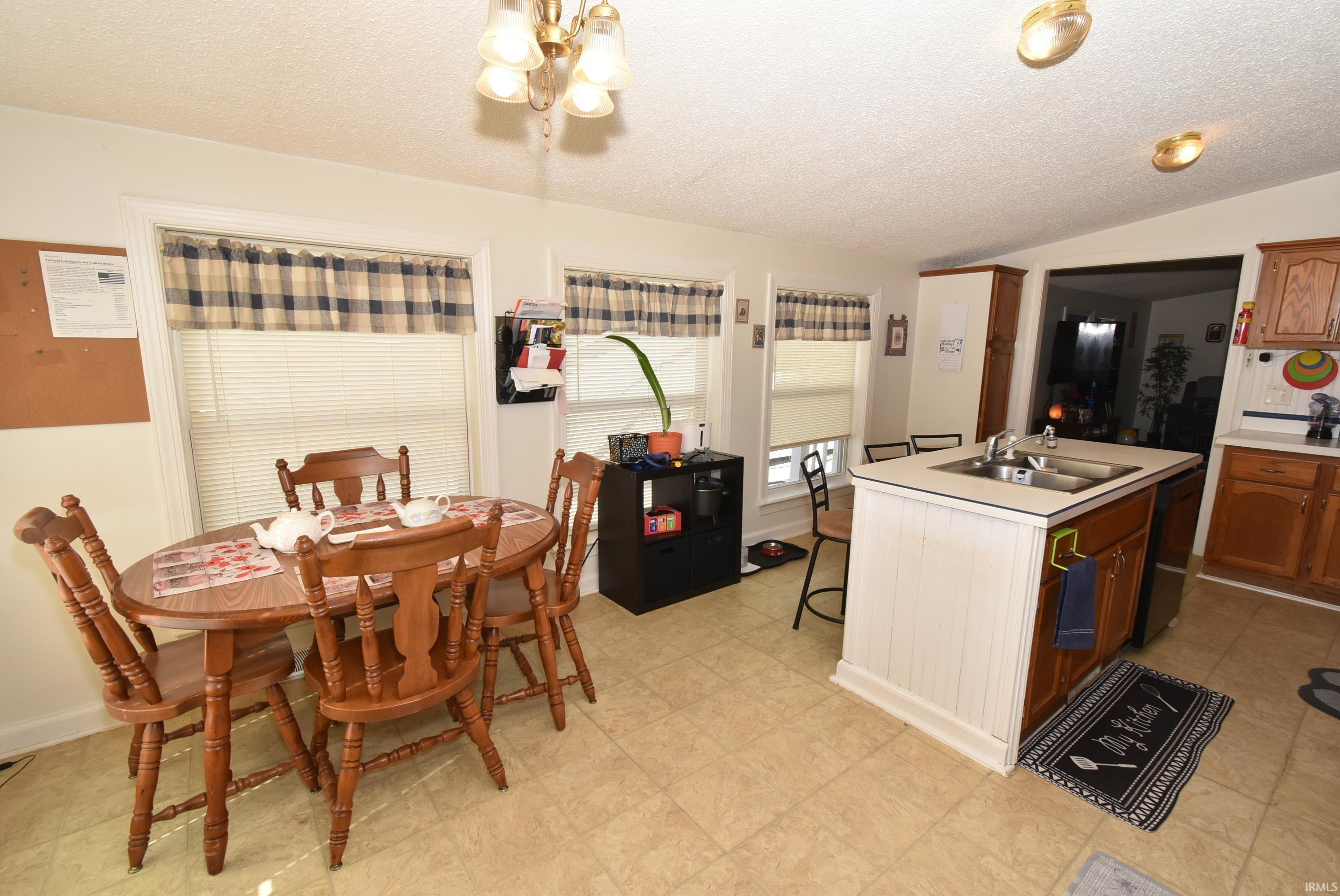 909 East 8th Street Fowler, IN 47944 - Photo 8 of 36