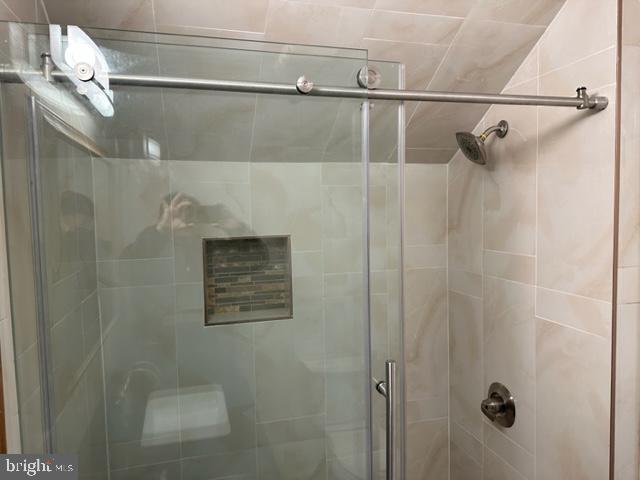 567 Edison Drive Hightstown, NJ 08520 - Photo 34 of 60 Downstair Bathroom