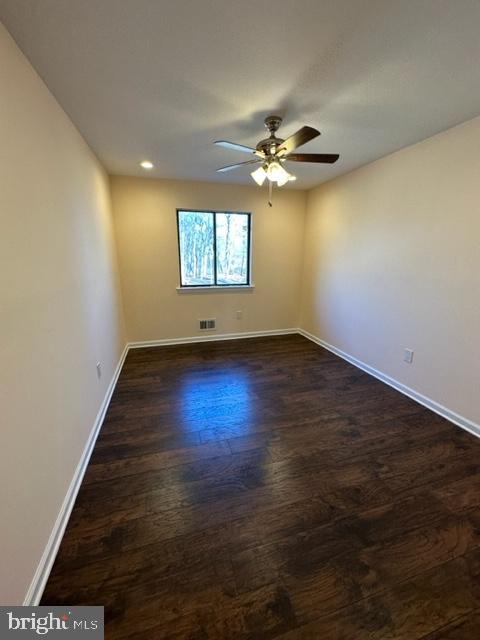 567 Edison Drive Hightstown, NJ 08520 - Photo 39 of 60 Bedroom 2