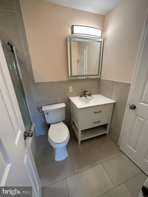 567 Edison Drive Hightstown, NJ 08520 - Photo 51 of 60 Upstairs Bathroom